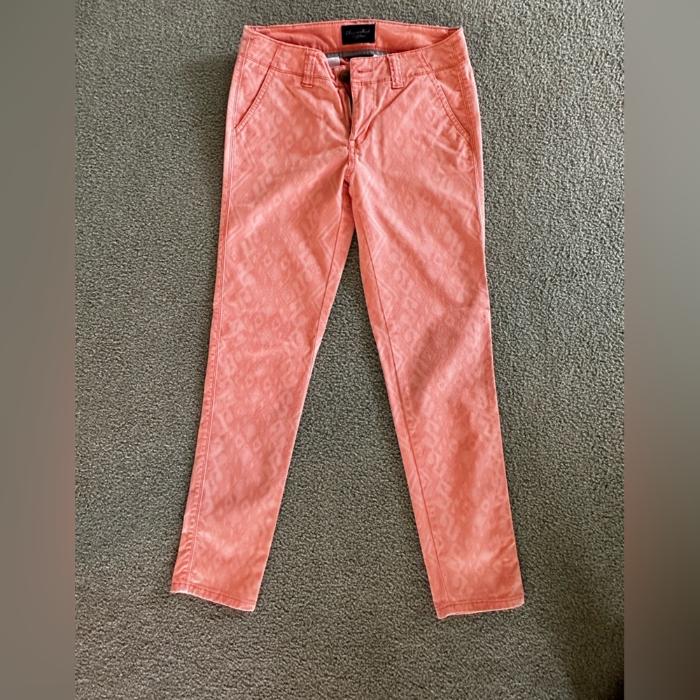 NWOT American Eagle peach pants with Aztec design